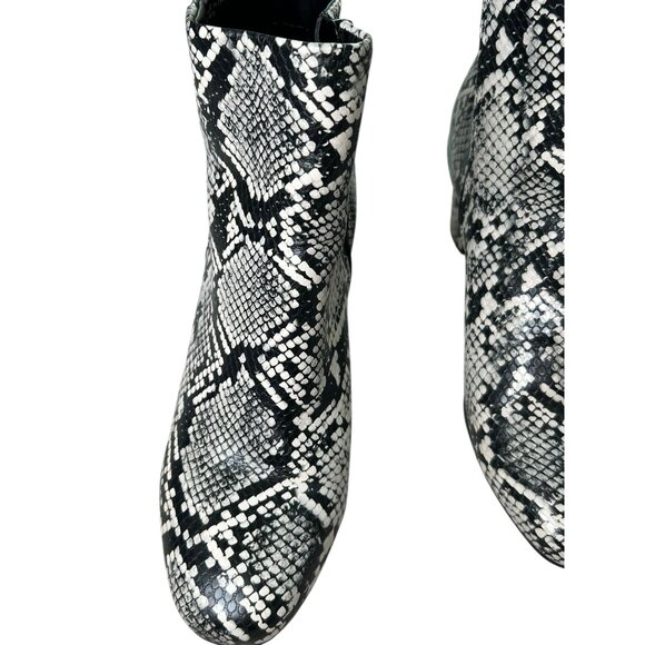 Anne Klein Ankle Booties GET IT Snakeskin Print Black White Women's Sz 8 Heel - Picture 3 of 13